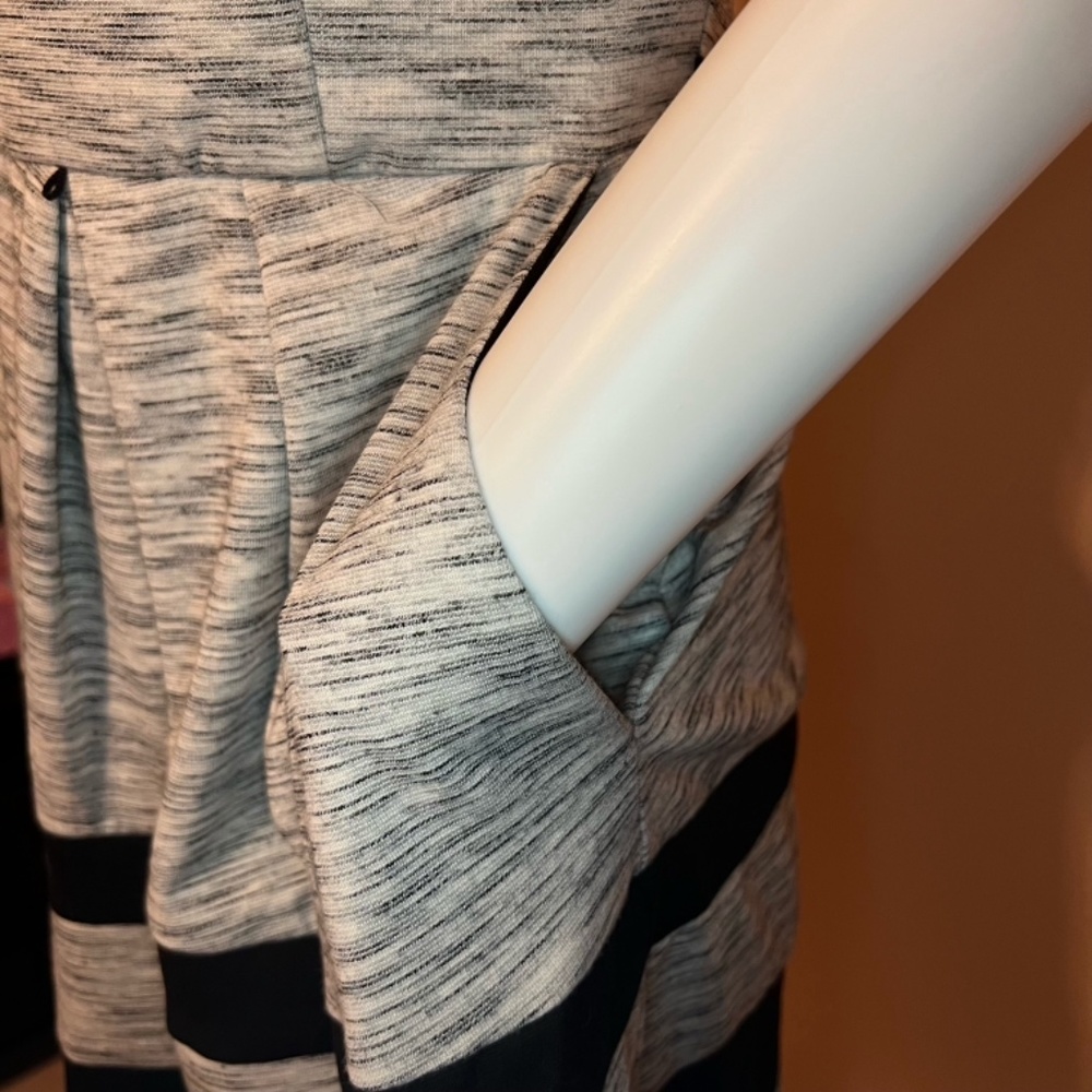 Dress with Pockets - Picture 8 of 16